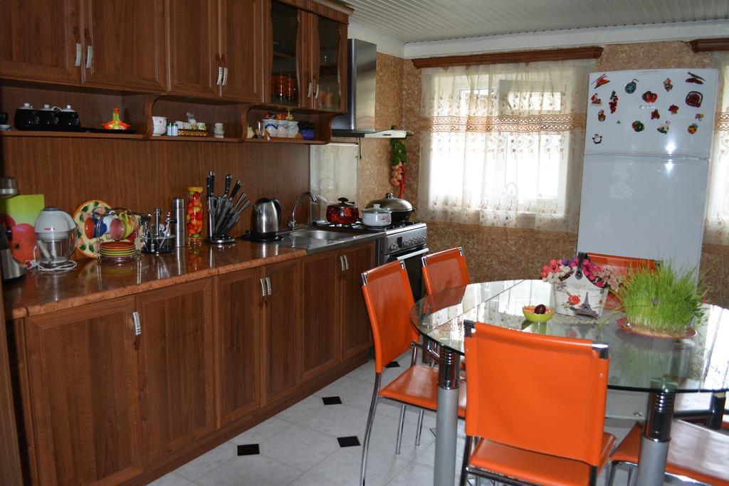 Guesthouse Giorgi 泰拉维 外观 照片