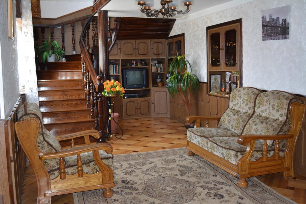 Guesthouse Giorgi 泰拉维 外观 照片